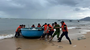 Bão số 13 duy trì cường độ mạnh nhất trong khoảng 4-6 giờ tới