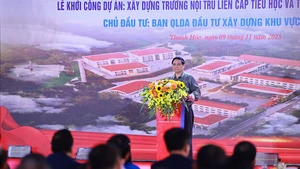 “Ngọn đèn” dẫn lối cho phát triển 