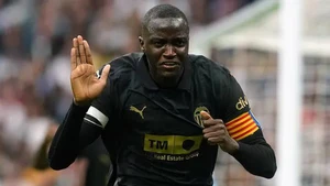 Nhận định, soi tỷ lệ Rayo Vallecano vs Valencia 03h00 ngày 02/12, La Liga