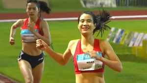 TRỰC TIẾP SEA Games 2025 hôm nay ngày 11/12: Bùi Thị Ngân giành HCV 1500m đầy thuyết phục