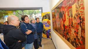 Triển lãm nghệ thuật sơn mài hướng tới chào mừng Đại hội Đảng toàn quốc lần thứ XIV