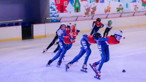 Việt Nam góp mặt tại ngày hội trượt băng thế giới 2025
