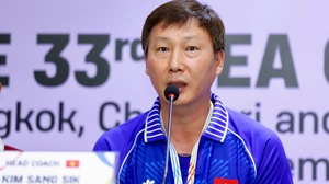 Nhìn từ thất bại tức tưởi của ĐT nữ Việt Nam, HLV Kim Sang Sik có lý do để lo lắng về trọng tài