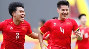 HLV Kim Sang Sik giữ nguyên đội hình xuất phát U22 Việt Nam ở bán kết để đấu U22 Thái Lan