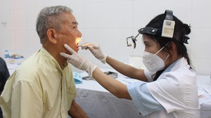 Khám sức khỏe định kỳ: Chăm sóc sức khỏe người dân từ sớm, từ xa