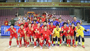 Được FIFA khen, Thùy Trang đứng trước cơ hội giành Quả bóng vàng Việt Nam lần thứ hai