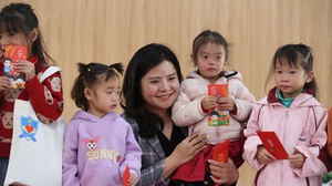 Từ cổng trường đến sân khấu: Hành trình là chính mình