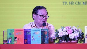 Nguyễn Nhật Ánh thừa nhận gặp hiểm nguy khi viết “Kính vạn hoa”