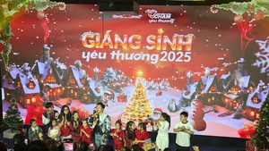 Quỹ Chạm yêu thương mang Giáng sinh nhân ái đến với bệnh nhi