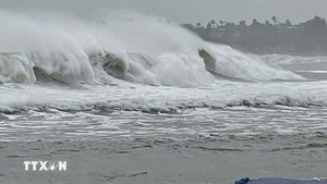Khu vực Bắc Biển Đông gió lớn, biển động mạnh và sóng cao 3-5m