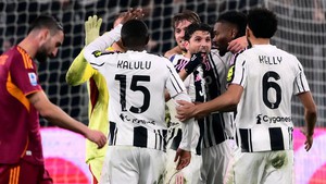 Juventus trở lại cuộc đua vô địch Serie A