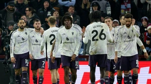 MU trắng tay khi làm khách của Aston Villa