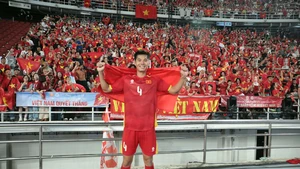 Gia đình tuyển thủ U22 Việt Nam bày 70 mâm cỗ ăn mừng HCV SEA Games 33