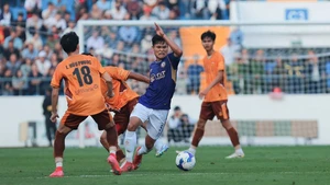 Sôi động giải bóng đá trên SVĐ hơn 500 tỷ đồng vừa khánh thành tại Thái Nguyên