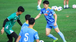 Tin nóng bóng đá Việt Nam hôm nay 24/12: U23 Việt Nam sẵn sàng cho VCK U23 châu Á; Gala trao giải Quả bóng vàng Việt Nam 2025 diễn ra ngày 26/12