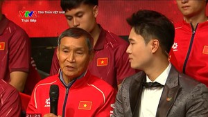 Tin nóng thể thao sáng 24/12: HLV Mai Đức Chung nói lời gan ruột về chung kết SEA Games, tiết lộ chiến thuật của ĐT nữ Việt Nam