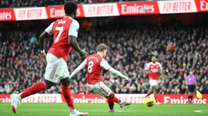 Đánh bại Brighton, Arsenal giành trọn 3 điểm quan trọng để duy trì ngôi đầu