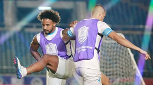 Lịch thi đấu bóng đá hôm nay 4/12: Trực tiếp Nam Định đấu với nhà vô địch Myanmar