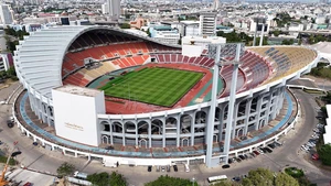 Truyền thông Thái Lan đồng loạt đưa tin việc sân Rajamangala bị chê tơi tả ở SEA Games 2025