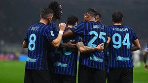 Nhận định, soi tỷ lệ Inter Milan vs Como 00h00 ngày 7/12, vòng 14 Serie A