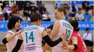 Vắng Thanh Thúy, Gunma Green Wings vẫn xuất sắc đánh bại đội bóng Top 3 Nhật Bản