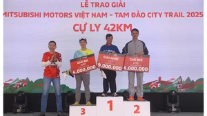 Ngôi sao chạy bộ 'tí hon' của Việt Nam vô địch Tam Đảo City Trail 2025