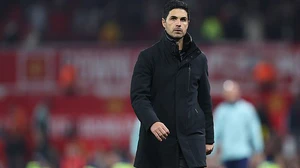 Mikel Arteta nổi trận lôi đình, bỏ ngang phỏng vấn sau trận Arsenal hòa MU