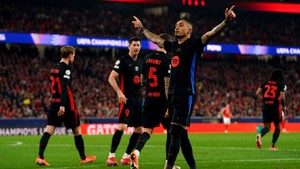 Raphinha tỏa sáng, Barca đánh bại chủ nhà Benfica ở lượt đi vòng 1/8 cúp C1