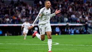 Mbappe tỏa sáng, Real Madrid tiếp tục đua vô địch La Liga với Barca