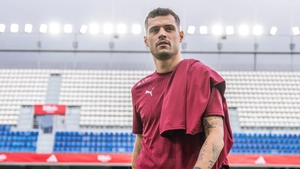 Cựu sao Arsenal trở thành ông chủ thương hiệu thời trang