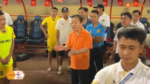 Quảng Nam được thưởng nửa tỷ sau khi thua Hà Nội FC, HLV Văn Sỹ Sơn nói gì?