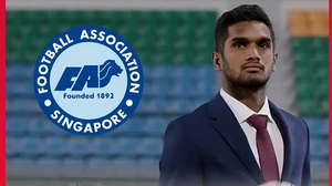 Độc lạ bóng đá Singapore: Vừa đá bóng chuyên nghiệp, vừa làm sếp lớn ở Liên đoàn