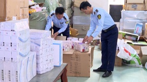Thủ tướng: Bổ sung chế tài xử lý người nổi tiếng, nghệ sĩ lợi dụng uy tín quảng cáo sai sự thật