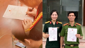 Khoảnh khắc hoa khôi bóng chuyền Phạm Thị Yến ký giấy kết hôn ở tuổi 40, ông xã gọi là ‘bản hợp đồng cuộc đời’