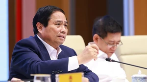 Thủ tướng Phạm Minh Chính: Tổng rà soát tài khoản ngân hàng, sim điện thoại để phòng ngừa tội phạm lừa đảo trực tuyến