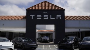 Tương lai của Tesla gắn liền với tỷ phú Elon Musk?