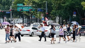 Nắng nóng bất thường báo hiệu mùa Hè thời tiết cực đoan