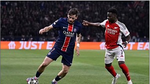 Arsenal từng từ chối mua Kvaratskhelia năm 2022 và chọn chiêu mộ một 'bom xịt'