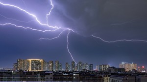 Dự báo thời tiết ngày 16/6: Hà Nội ngày nắng, chiều tối có mưa dông