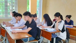 Kỳ thi tốt nghiệp THPT 2025: Giữ vững chất lượng trong giai đoạn chuyển tiếp