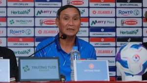 HLV Mai Đức Chung: 'Mục tiêu của tuyển nữ Việt Nam là giành vé dự VCK Asian Cup 2026'