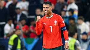 Ronaldo khiến người Đức phải vỗ tay
