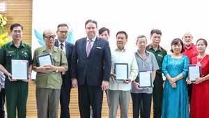 Trưng bày tài liệu “30 năm quan hệ ngoại giao Việt Nam - Hoa Kỳ”