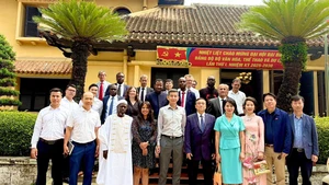 Đoàn Võ sư quốc tế Vovinam - Việt Võ Đạo làm việc với Cục Thể dục thể thao Việt Nam và Cục Du lịch quốc gia Việt Nam