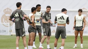 Real Madrid: Khủng hoảng thừa ở hàng phòng ngự 