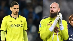 Napoli mua thủ môn giỏi: Conte 'chiến' thật đấy!