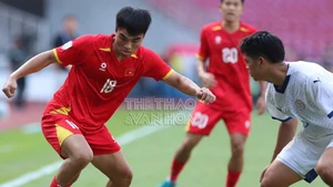 Công Phương ra chân chớp nhoáng, ghi bàn thắng mở tỷ số cho U23 Việt Nam