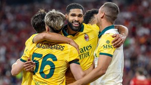 AC Milan: 'Cách mạng' 3-5-2 và cơ hội cho kép phụ