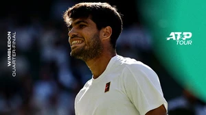 Alcaraz tiến gần đến cú hat-trick Wimbledon sau màn trình diễn xuất sắc trước Norrie
