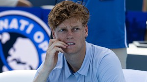 Jannik Sinner: 'Tôi cần vài ngày để hồi phục'